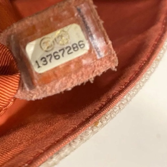 Sold!!! Chanel Nature Tweed Medium Flap Bag - Picture 6 of 10